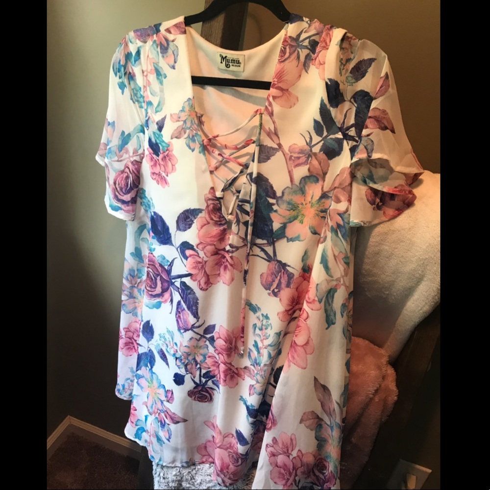 SMYM || Rosalita Lace Up Kylie